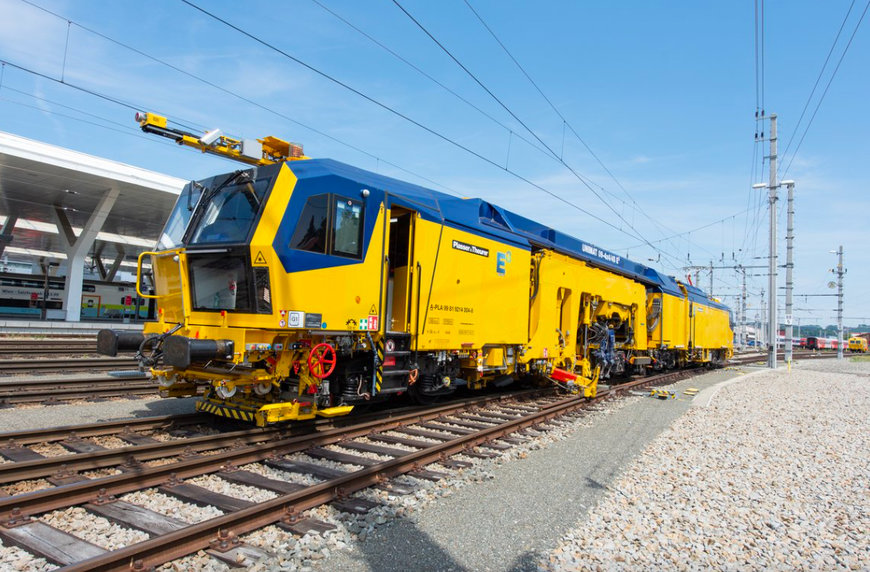 PLASSER & THEURER LIEFERT ZWEI NEUE MASCHINEN AUF DEN SKANDINAVISCHEN MARKT